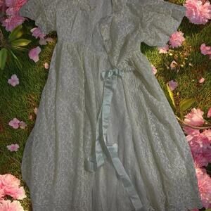 Vintage ivory lace robe
